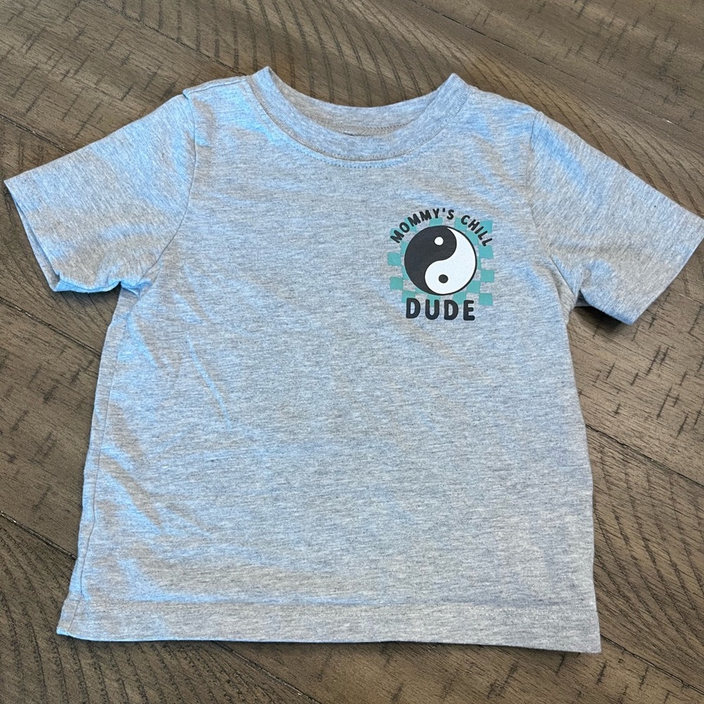 Gray Kids T-Shirt - Mommy's Chill Dude